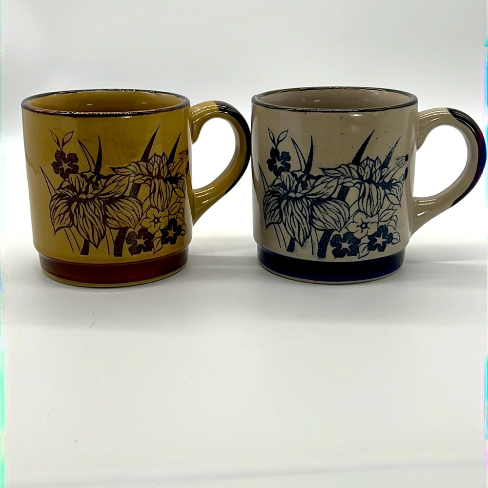 Iris Stoneware Coffee Mug Set of 2 cups